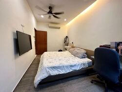 Lorong Kismis (D21), Terrace #605408211